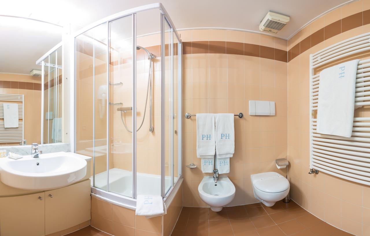 Piazzi House Aparthotel Sondrio Exterior foto
