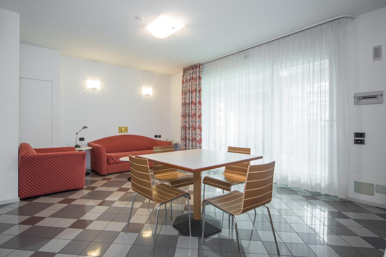 Piazzi House Aparthotel Sondrio Exterior foto