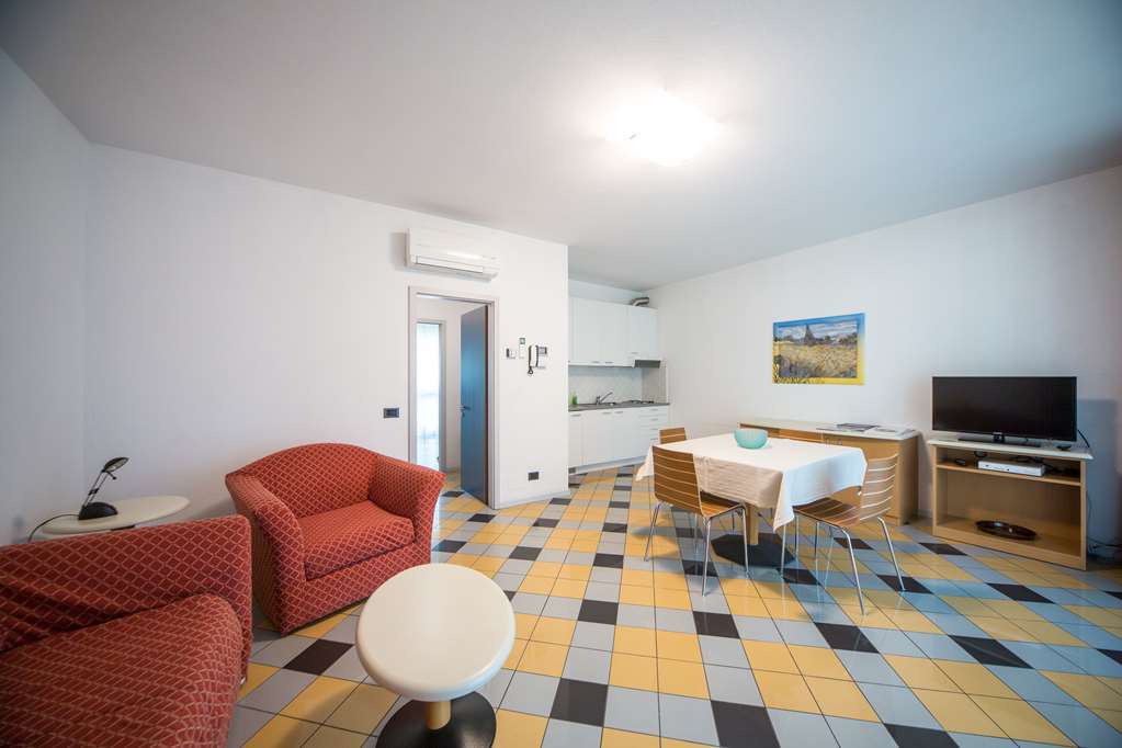 Piazzi House Aparthotel Sondrio Quarto foto